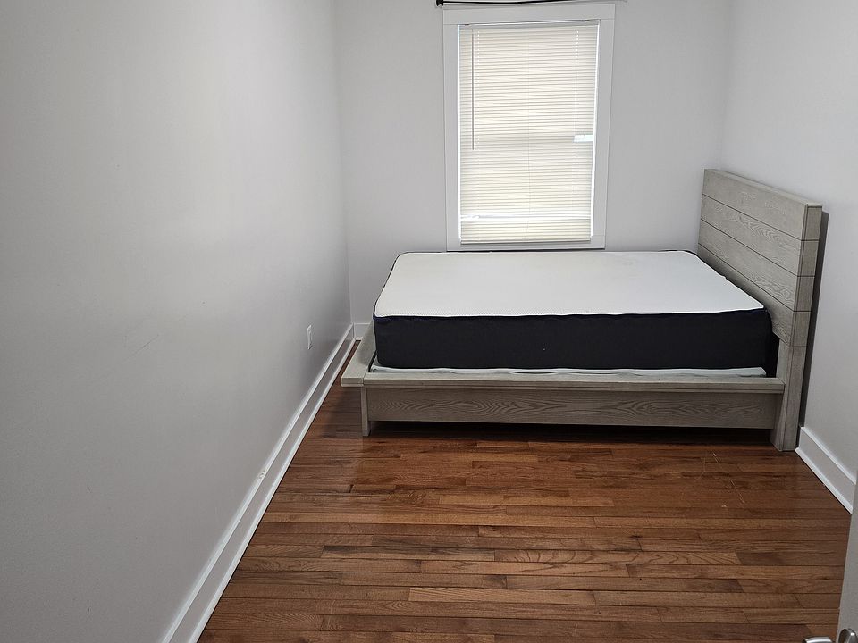 1st image of 82 Roseville Ave