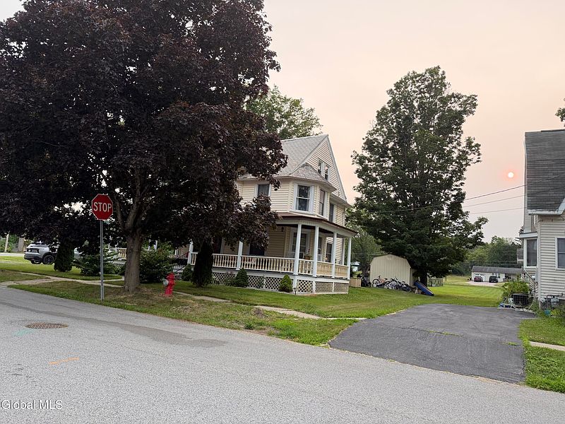 4th image of 3 Pearl Street