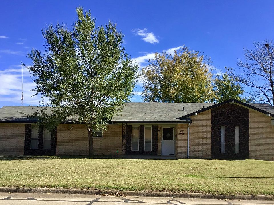 1st image of 4100 Vickie Dr