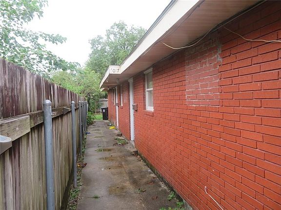2nd image of 6015 Royal St