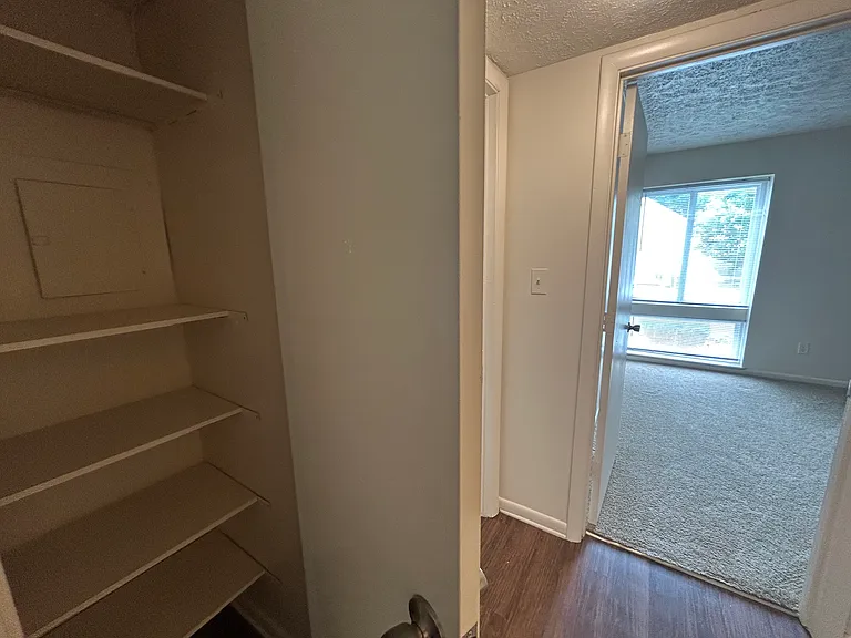 Huntingwood Apartments — Photo 44