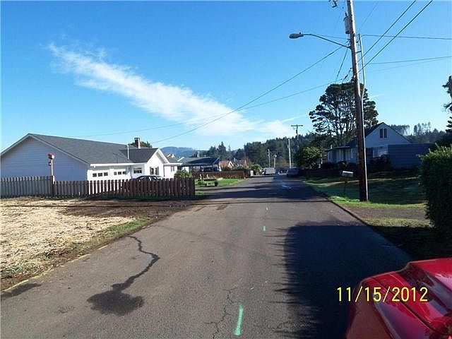 2nd image of 1109 SW 16th St