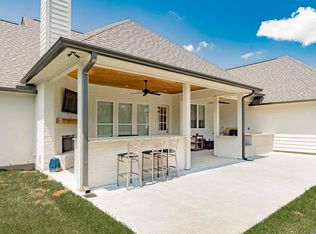 43541 Collyns Cv, Prairieville, LA 70769