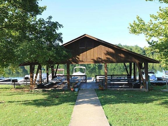 4th image of 225 Anthonies Mill Est