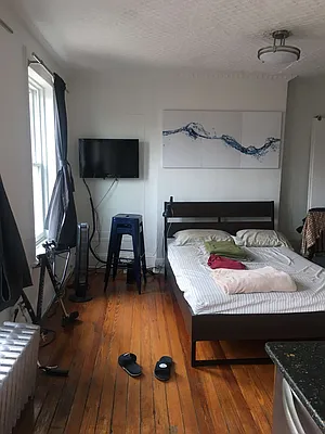 Rented by Realty Collective | media 2