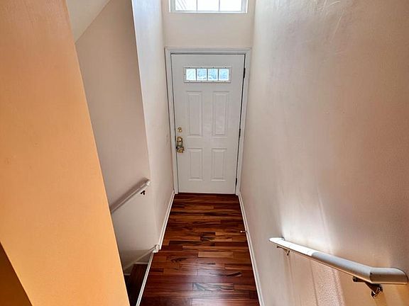 4th image of 1119 Shorewood Ct