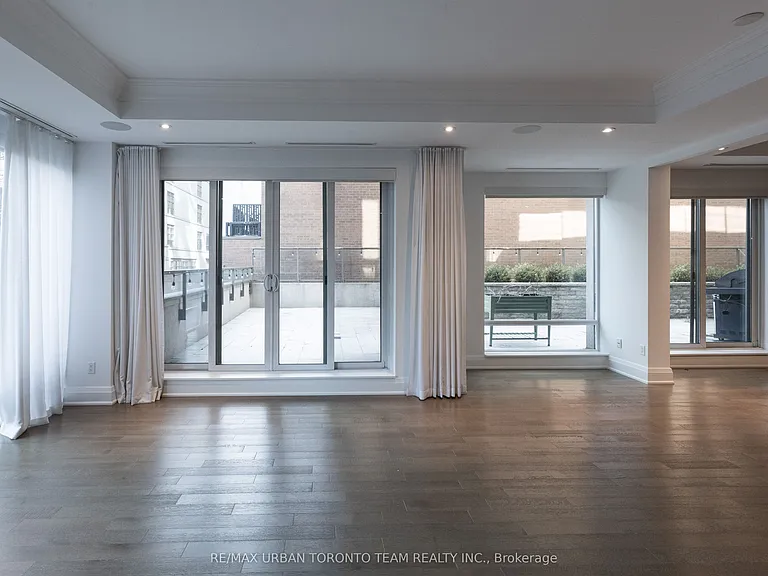 80 Yorkville Ave #303 — Photo 19