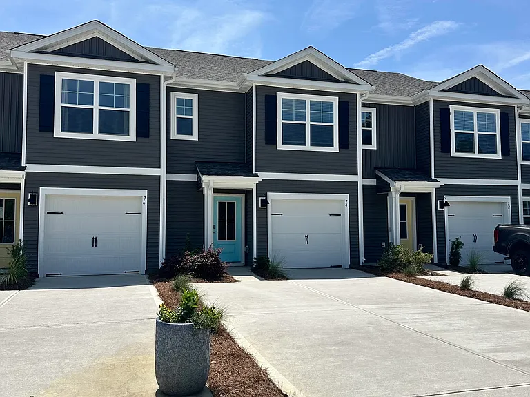 74 Cashmere Ct — Photo 1