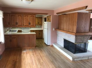 2 Roger Rd, Saint Cloud, MN 56301