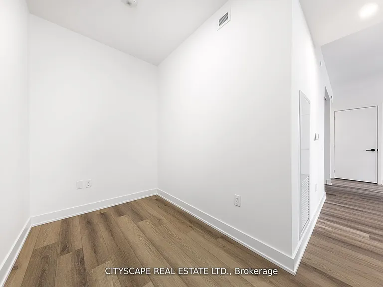758 Dovercourt Rd W #805 — Photo 16
