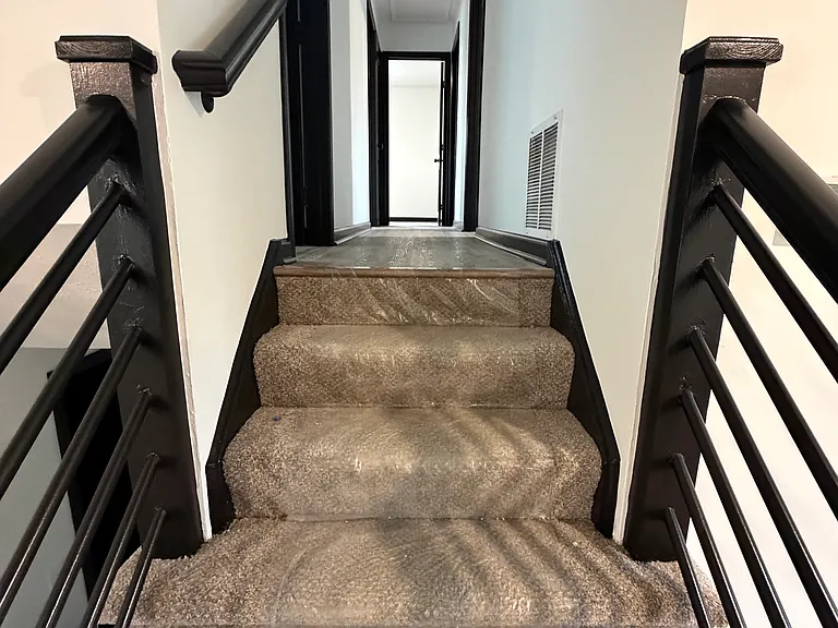 Upstairs Entryway