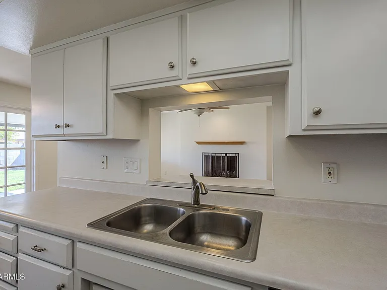 1904 E Manhatton Dr — Photo 25