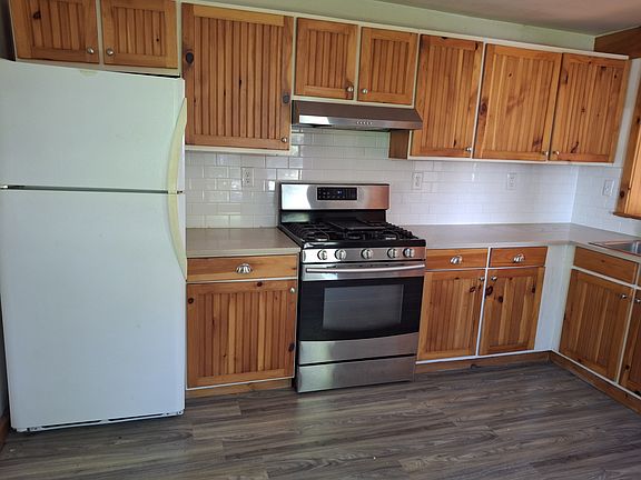 5th image of 17 Neptune St #1