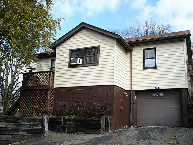 4413 Elizabeth St photo 1