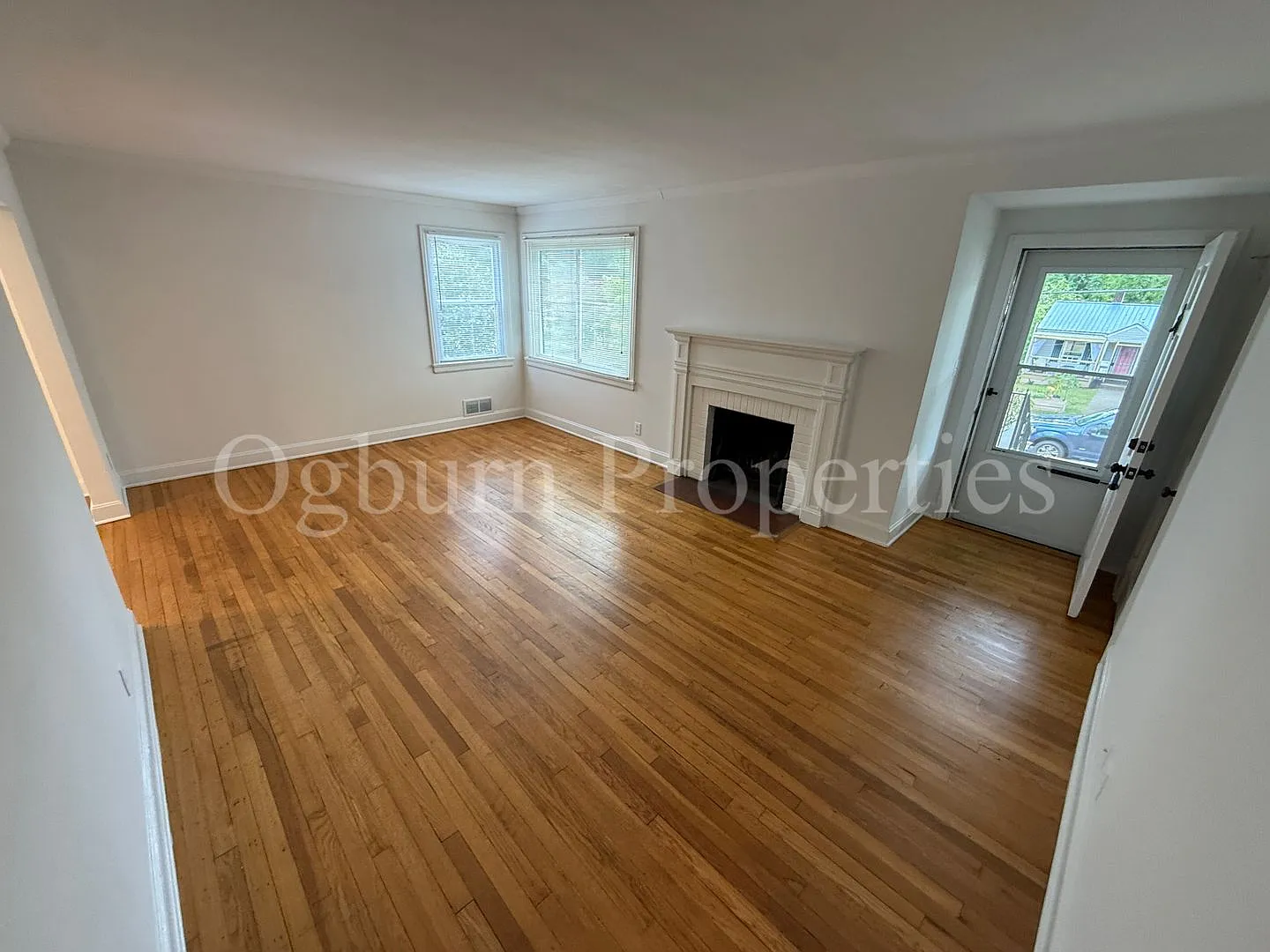 2363 Jefferson Ave-2BR/1BA-Ardmore HOUSE — Photo 3