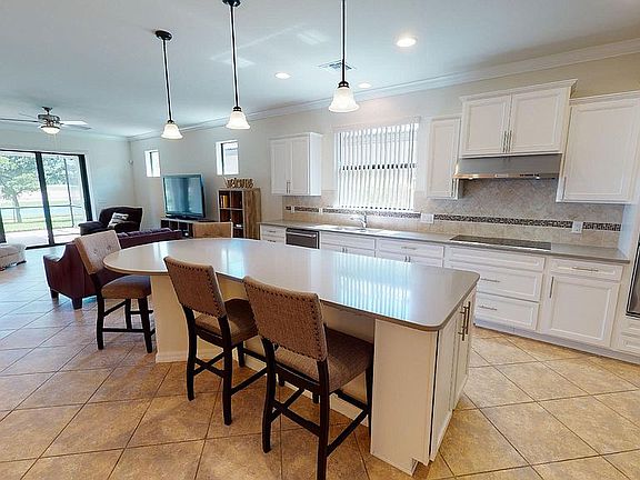 4th image of 5433 Katia Ct