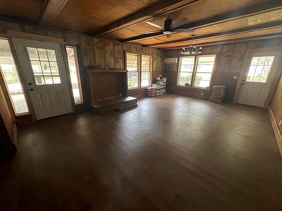 3rd image of 2206 43rd Ave