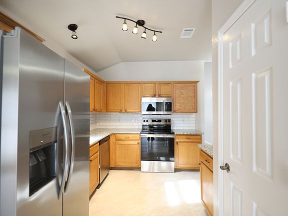 4th image of 2403 Haven Dr