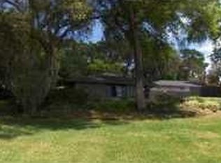 1707 E Crooked Lake Dr, Eustis, FL 32726