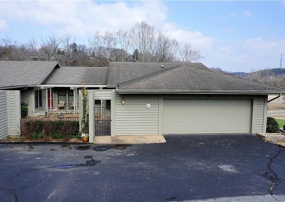 1st image of 18 Shakespeare Dr