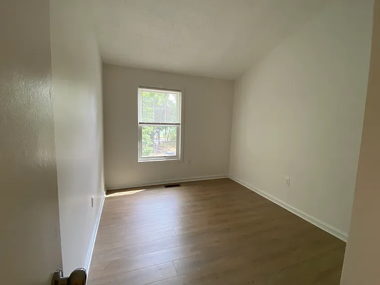 15618 Emery Ct — Photo 15