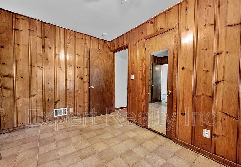 2249 4th Place Cir NE — Photo 22