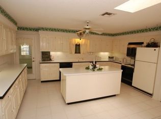 441 April Ln, Apopka, FL 32712