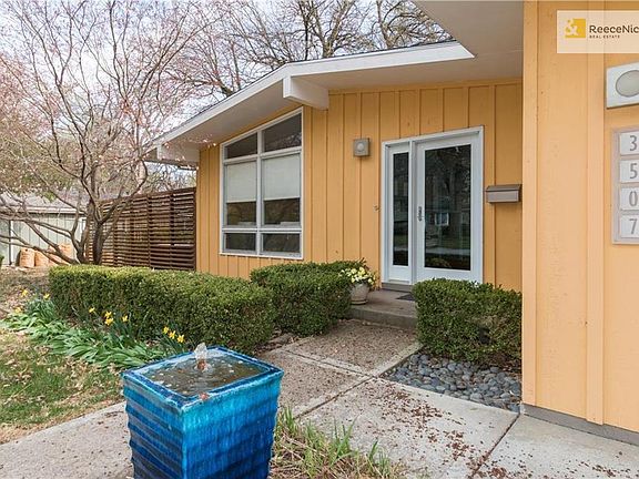 3rd image of 3507 W 78th St