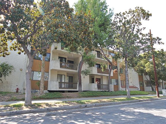4th image of 497 E California Blvd APT 115