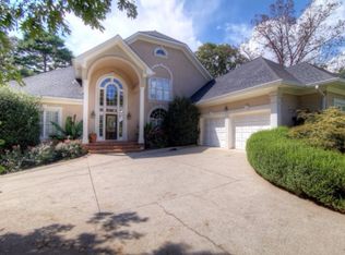 205 Old Course Ln, Roswell, GA 30075