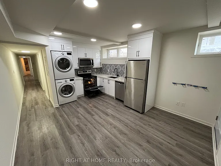 1258 Broadview Ave #1 — Photo 2