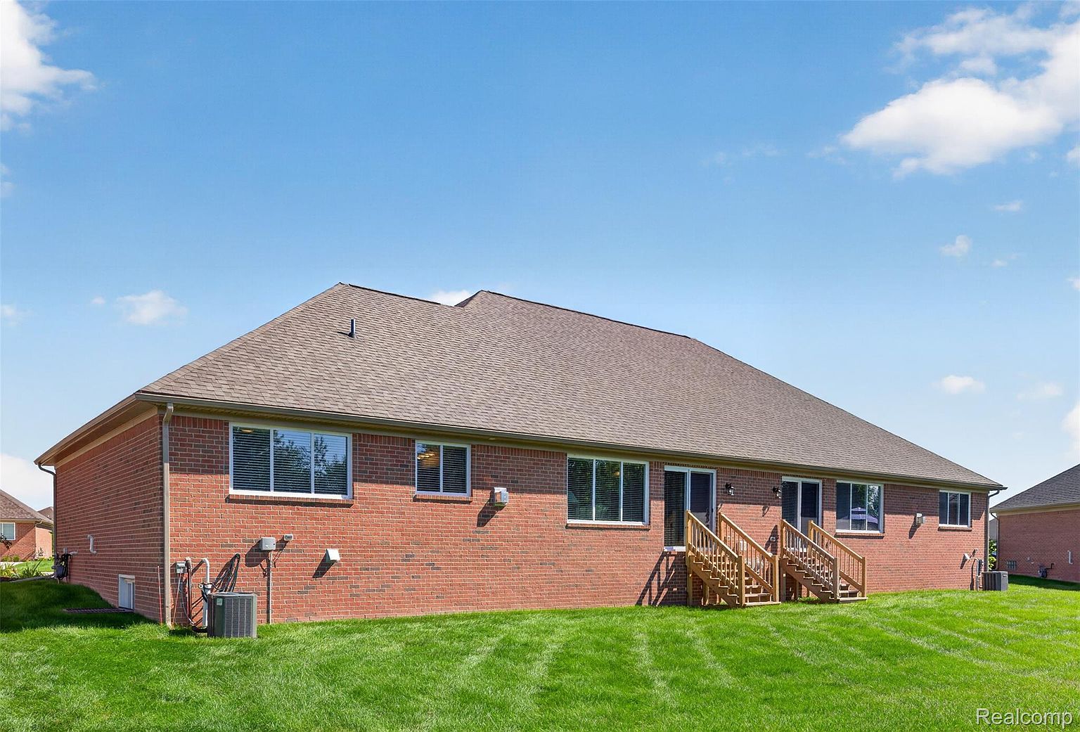 49665 Manistee Dr, photo 24