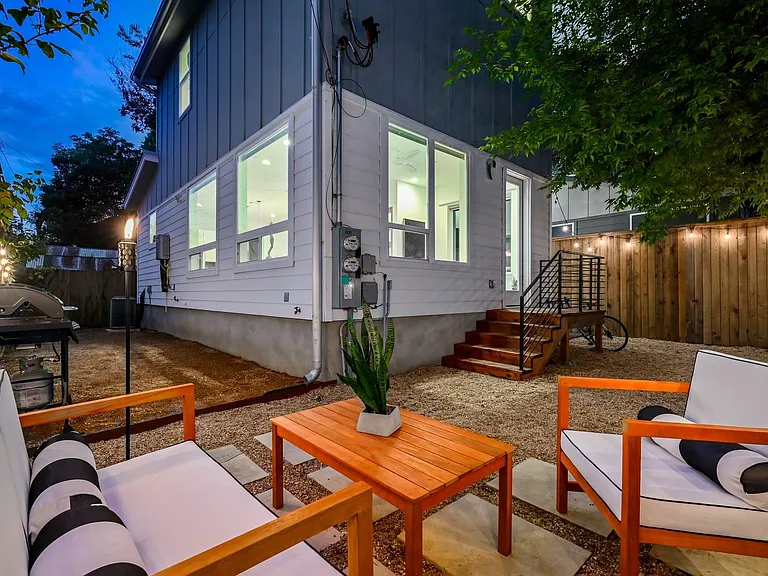 1131 Map St #2 — Photo 34