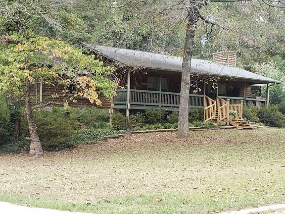 3rd image of 3215 Carmel Dr