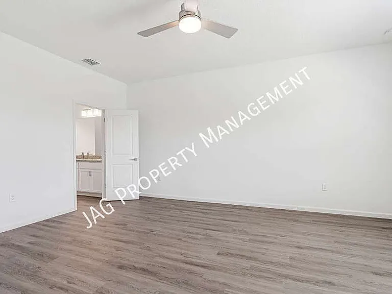 2613 Hagoplan Ave SW — Photo 10