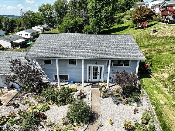 2nd image of 1 Hillcrest Dr