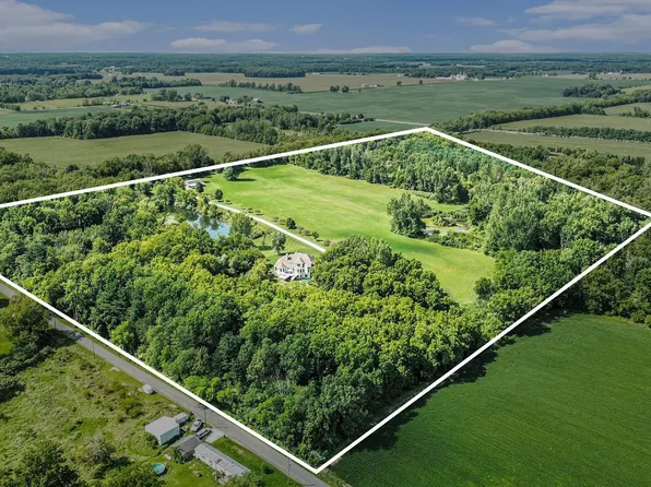 2356 N Rose Rd, Walkerton, IN 46574