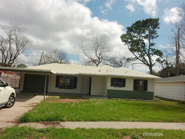 1505 Locklaine Dr, Pasadena, TX 77502