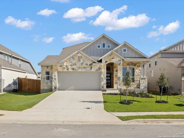 1019 Slight St, New Braunfels, TX 78130