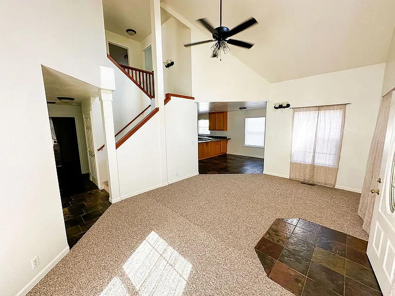 2750 Meadow Creek Way — Photo 3