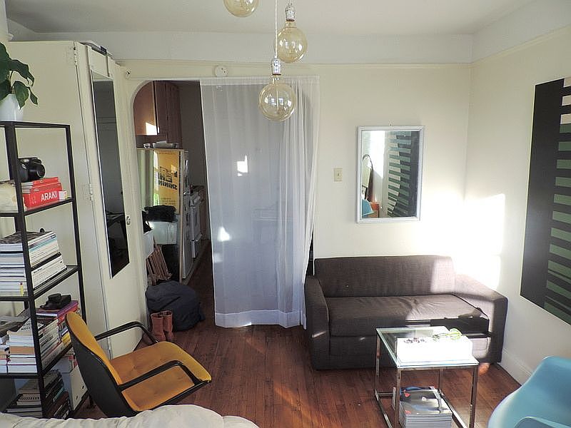 2nd image of 125 Stanton St APT 11