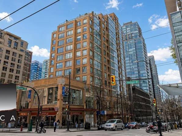 822 Homer St #903, Vancouver, BC V6B 6M3