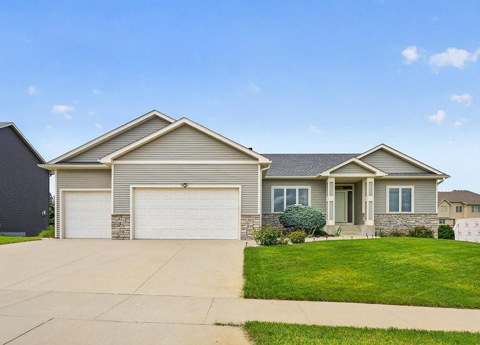 1st image of 3413 Stonehedge Dr NE