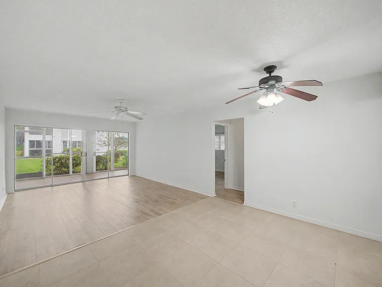 3 Westwood Ave #101E — Photo 2