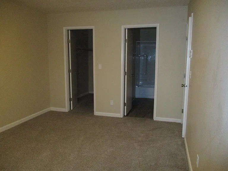 Beaver Creek Apartments — Photo 31