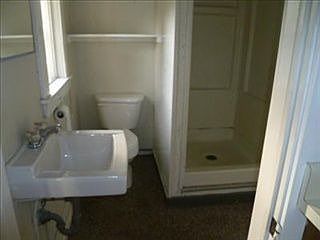 3rd image of 846 Michigan St NE