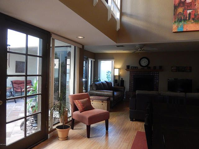 1st image of 2335 E Evans Dr