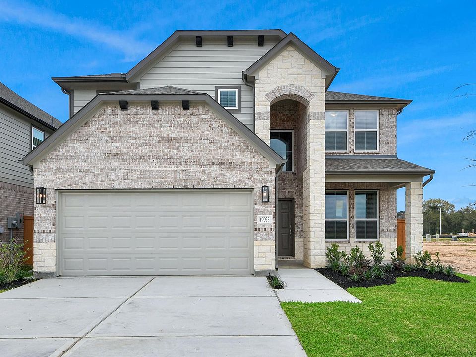 1st image of 16027 Sycamore Maple Ln