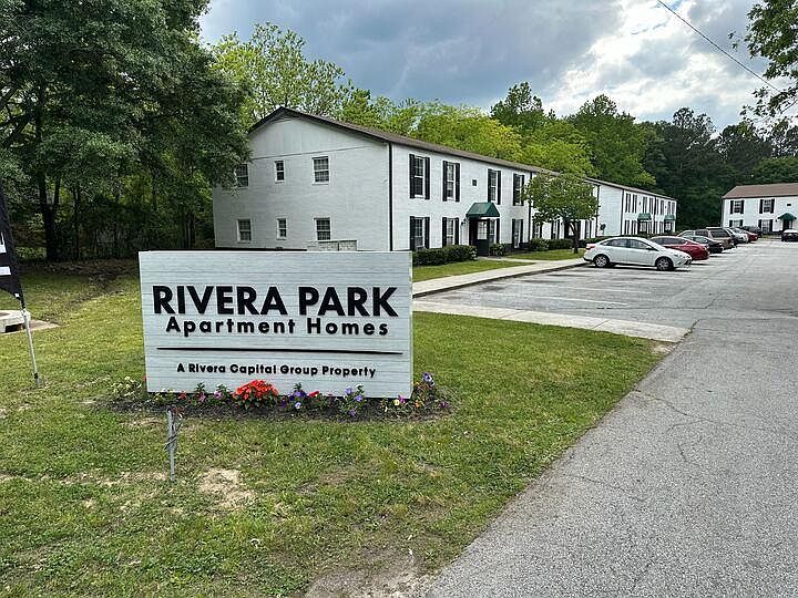 1st image of 1216 Lakeview Dr NW #1216