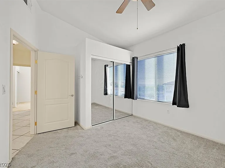 2305 W Horizon Ridge Pkwy #1523 — Photo 10